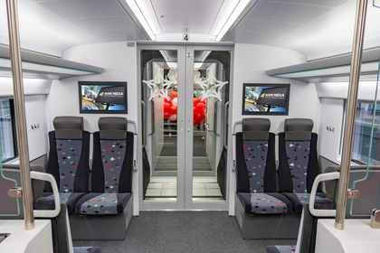 Reklama w pociągach PKP.jpg