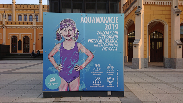 Reklama wielkoformatowa Dworzec Wrocław.png