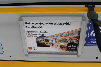 Plakaty w autobusach Białystok.jpg