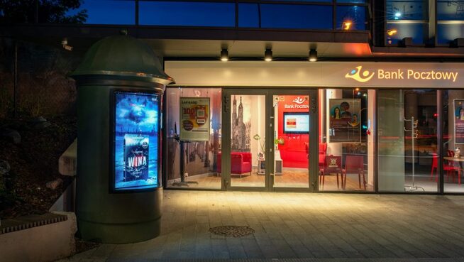 Citylight LCD Kraków Rondo Matecznego.jpeg