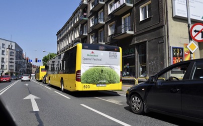 Reklama na autobusach Gdynia tył.jpg